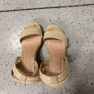 Elegant Beige Espadrille Sandals